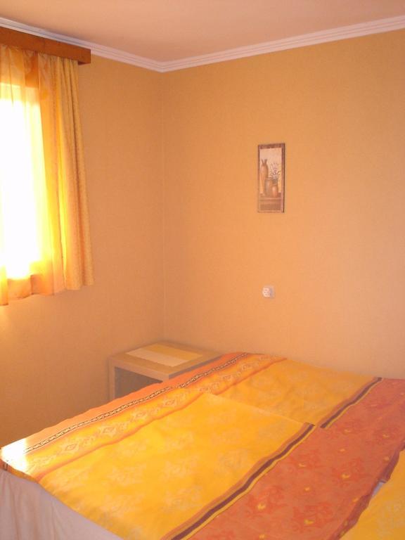 Örökzöld Apartmanok Balatonfenyves Szoba fotó